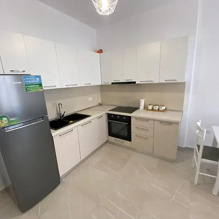 Eg Apartment *